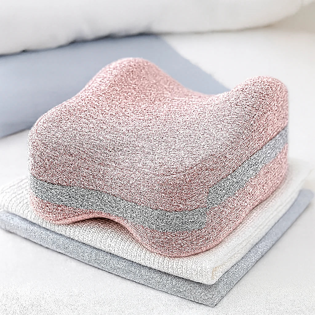 Forme double gorge du coussin de genoux rose poudré en gros plan