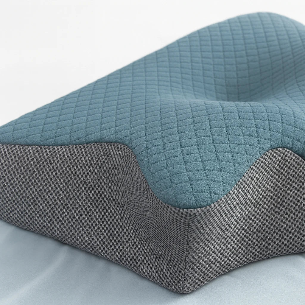 Détail matelassé et maille 3D de l'oreiller papillon bleu