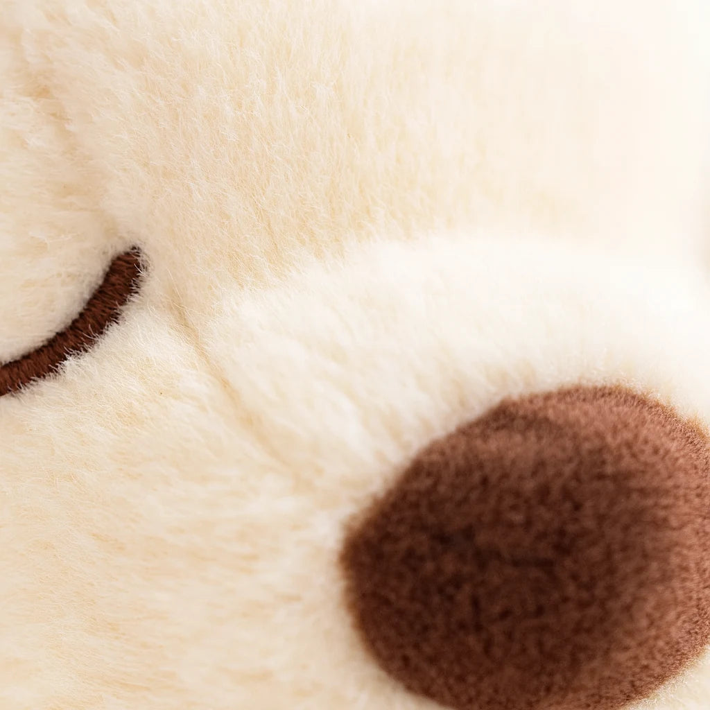 Fourrure ultra-douce de la peluche lestée chiot en gros plan